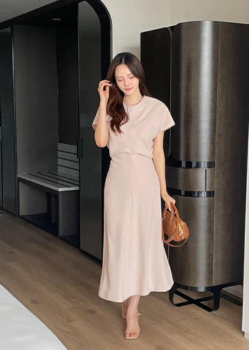 Belushi Round Span Short Sleeve Long One Piece